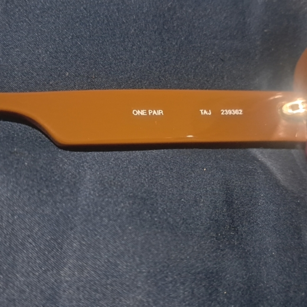 Vintage Aviator Sunglasses - Picture 4 of 6